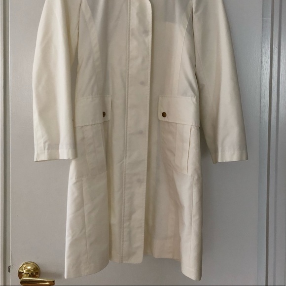 NWT Burberry Trench Coat - Picture 2 of 8